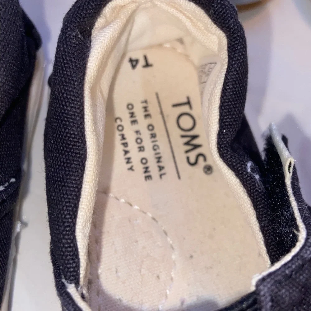 Baby Shoe Bundle Toms,Timberland and Carters- Blue, Brown, Black Sizes 2,3-6M,4T